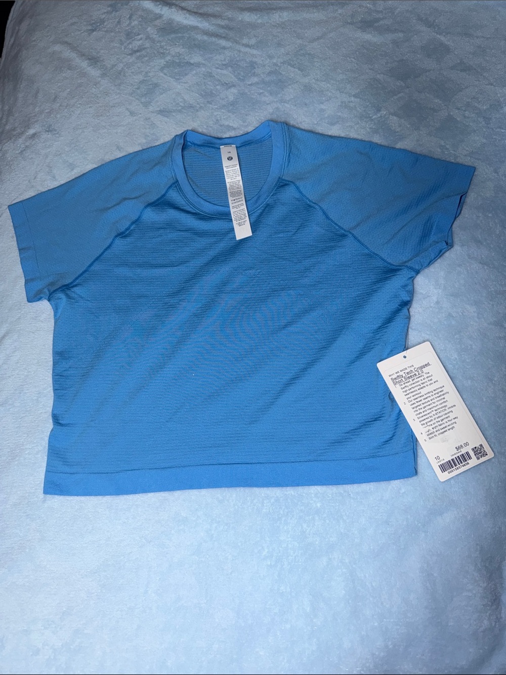 Lululemon blue Crop Tee